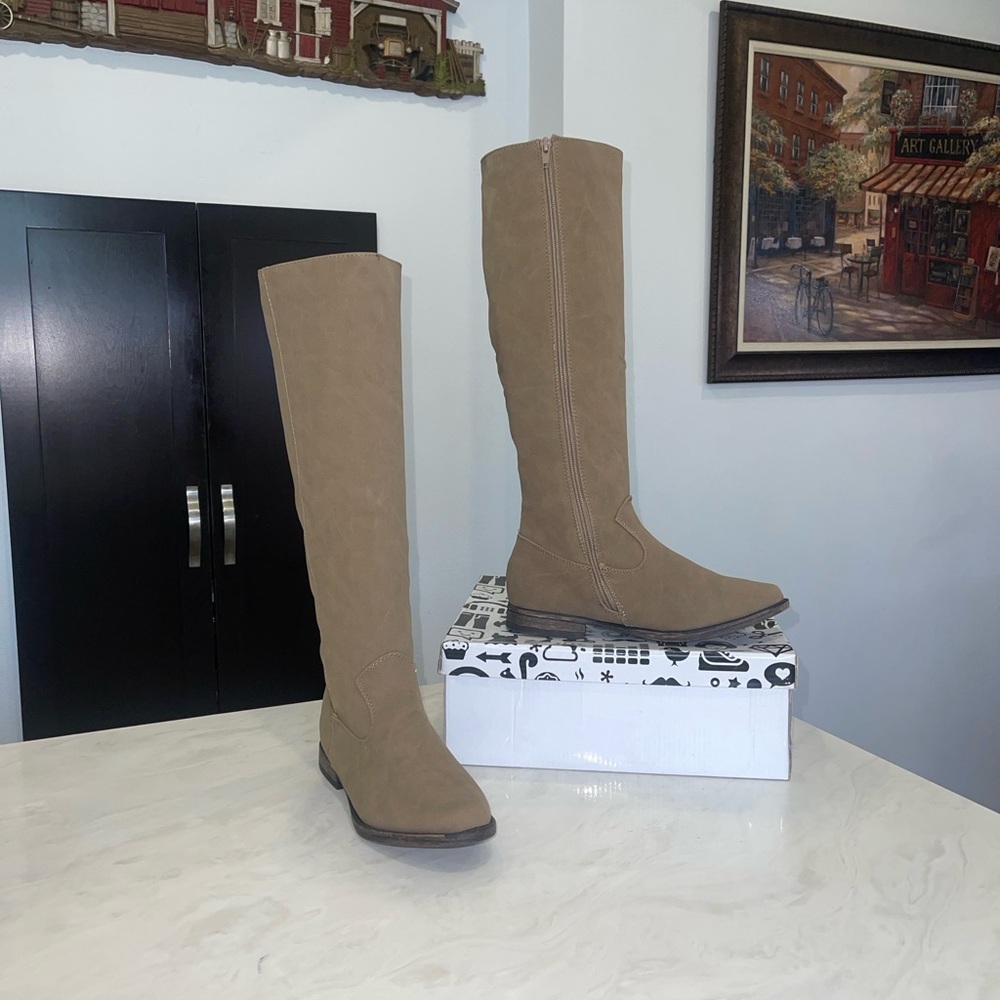 New!! ✨ “BAMBOO” Women's Knee High Tan Suede Boots w/ Faux Fur- Size 7.5 - Picture 3 of 6